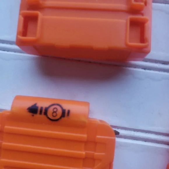 Nerf Gun 4 Magazines Clips Pre Owned Can Fit 8 Darts a time - Picture 8 of 11